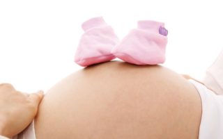 Ways To Announce Pregnancy To Family In Person