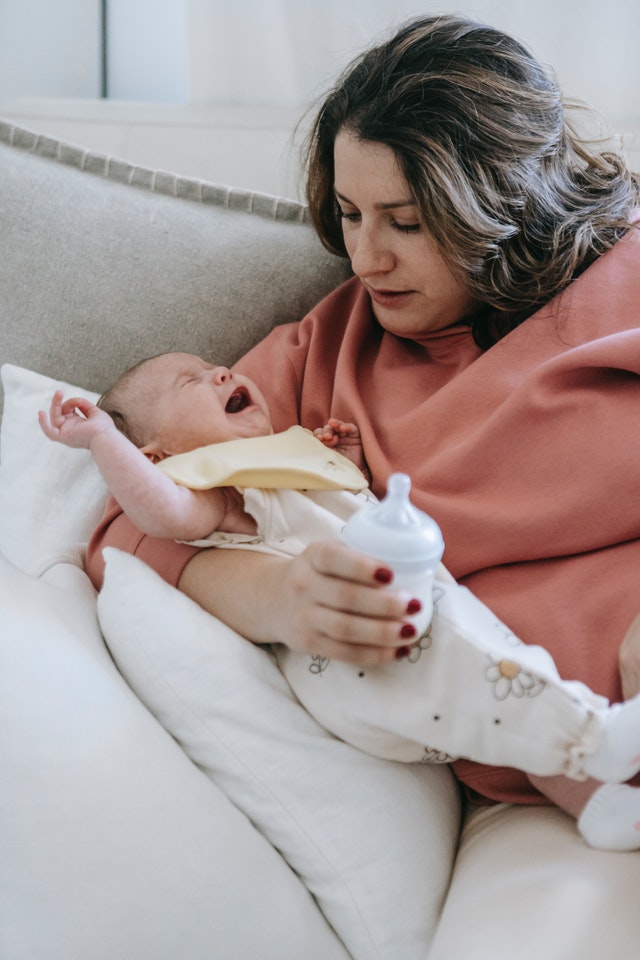 Can Teething Cause Baby to Refuse Bottle