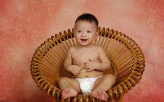 Going Back to Diapers After Potty Training 
