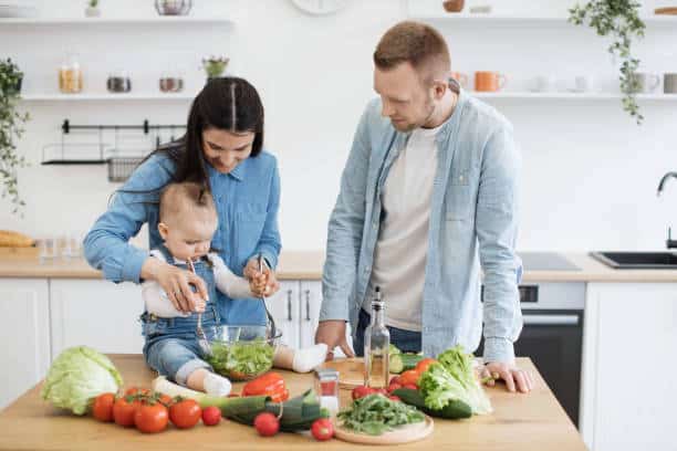 How to Teach Baby to Use Spoon