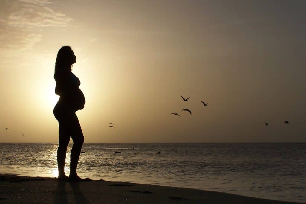 how long can i sit in the sun while pregnant