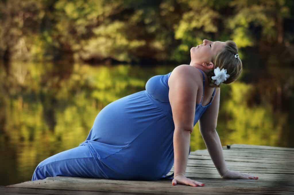 how to crack your upper back by yourself when pregnant