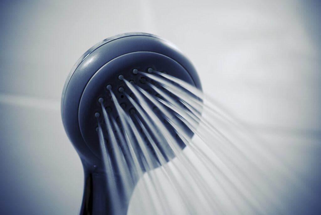 can hot showers cause birth defects
