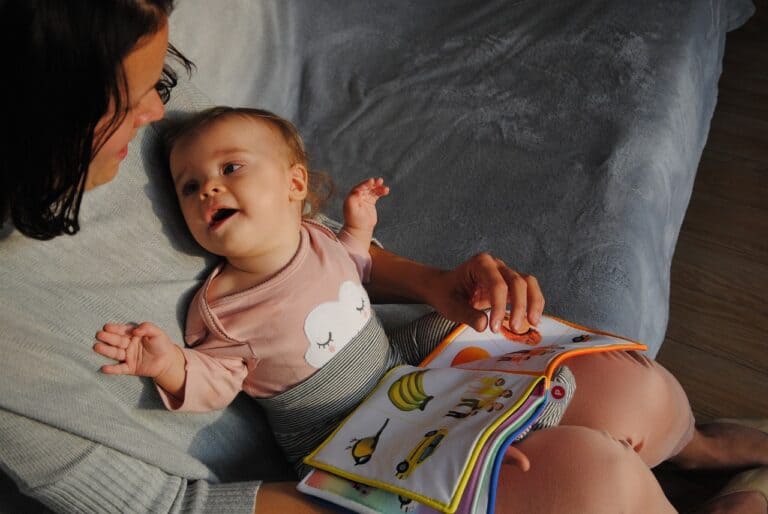 How many words should a 15 month old say expert advice and guidelines