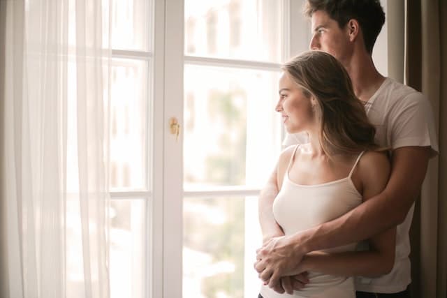 Understanding Maternity Photo Captions