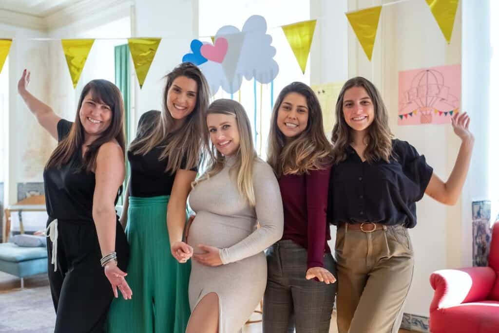 what to give on a baby gender reveal party